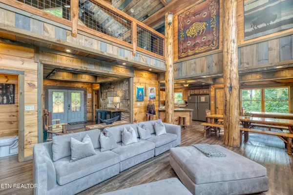 809 Pinecrest WAY, Sevierville, TN 37862