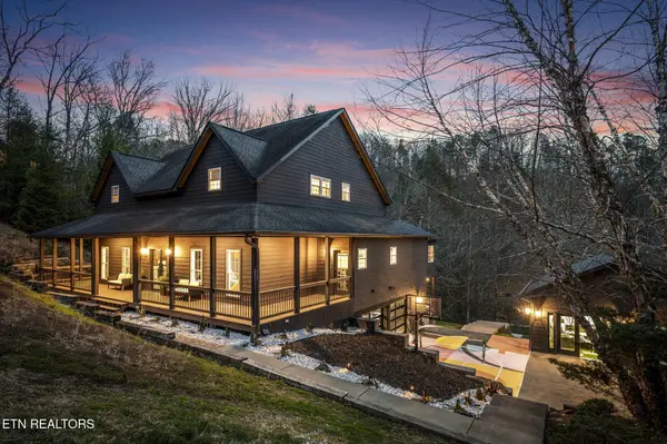 2210 Woodcock Tr, Sevierville, TN 37876