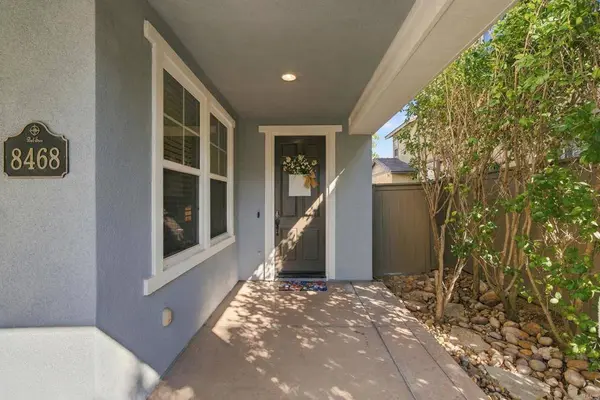 8468 Ednalyn LN, San Diego, CA 92127