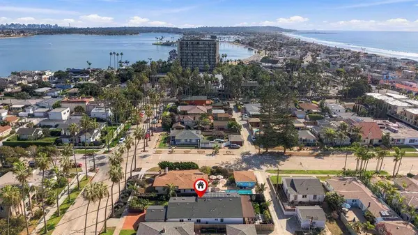 4212 Bayard ST, San Diego, CA 92109