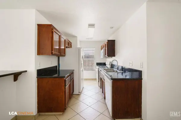 921 Olson Avenue, Bakersfield, CA 93307