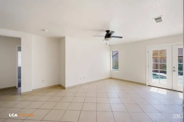 921 Olson Avenue, Bakersfield, CA 93307
