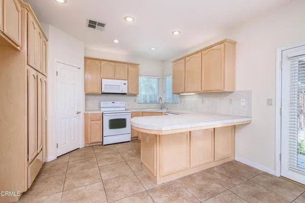 8811 Maggiore LN, Bakersfield, CA 93312