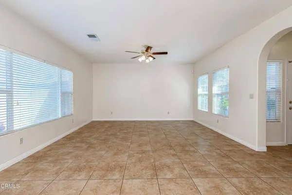 8811 Maggiore LN, Bakersfield, CA 93312
