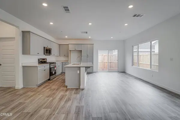 9627 Maple Terrace LN, Shafter, CA 93263