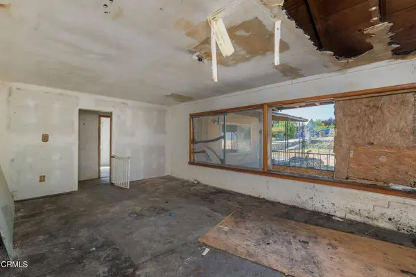 3035 Lake ST, Bakersfield, CA 93306