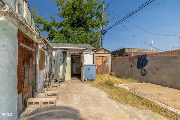 3035 Lake ST, Bakersfield, CA 93306