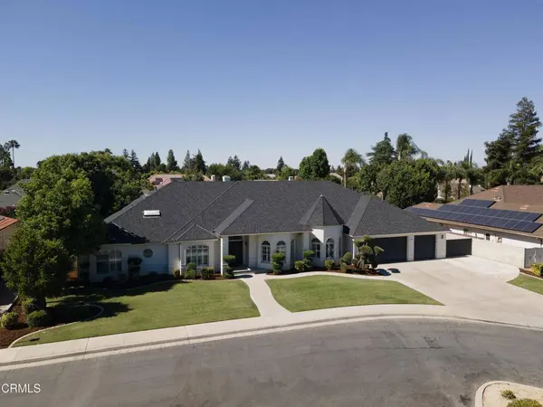 9100 Saint Cloud LN, Bakersfield, CA 93311