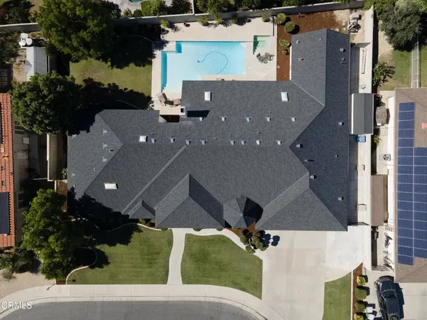 9100 Saint Cloud LN, Bakersfield, CA 93311