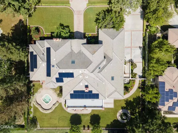 2300 Weybridge DR, Bakersfield, CA 93311