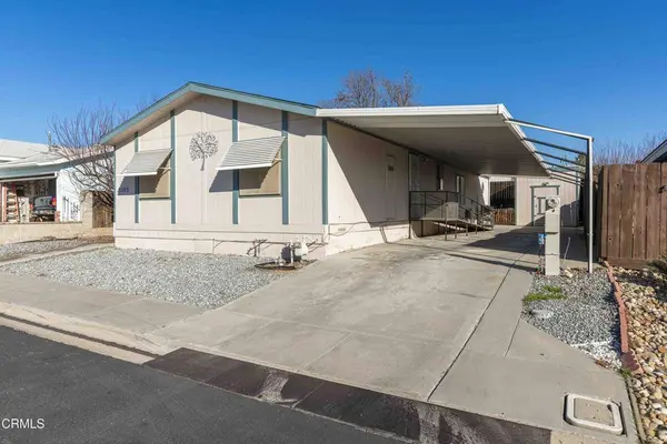 9205 Eastwind CIR, Bakersfield, CA 93306