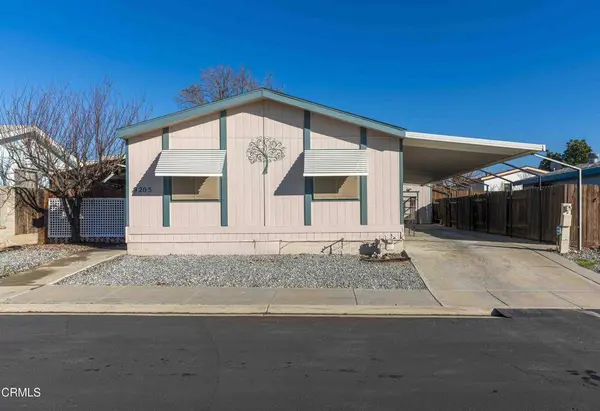 9205 Eastwind CIR, Bakersfield, CA 93306