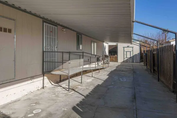 9205 Eastwind CIR, Bakersfield, CA 93306