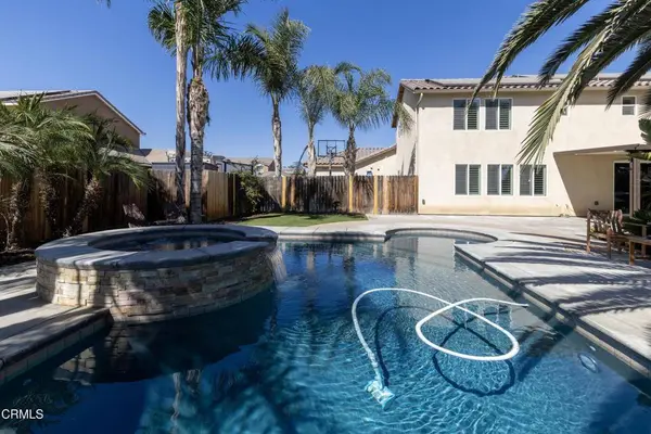 15605 Calabria CT, Bakersfield, CA 93314