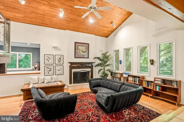 460 BROWNING LN, Cherry Hill, NJ 08003