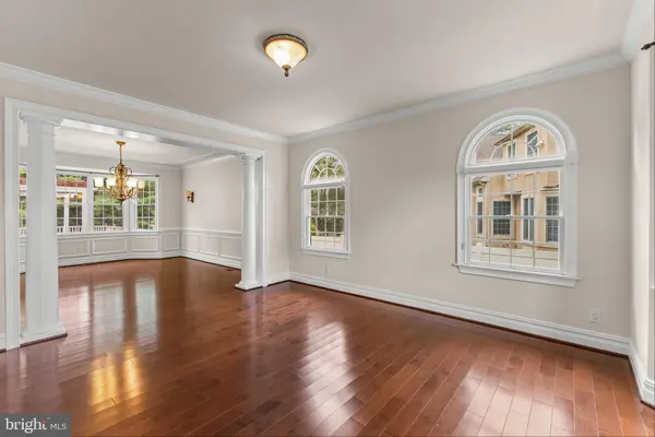 1 BARNEY LN, Voorhees, NJ 08043