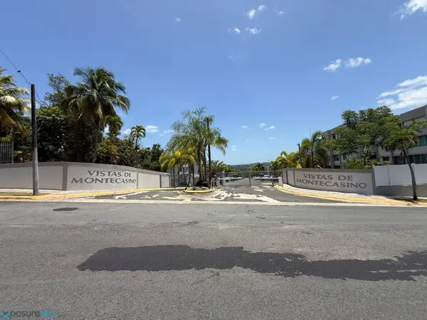 Carr 2 AVENIDA NTE #3604, Toa Alta, PR 00953