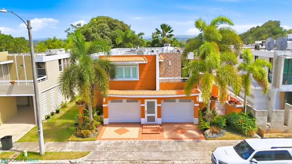L8 CALLE VERSALLES, Dorado, PR 00646
