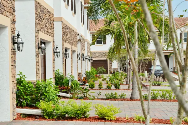 What to Look for When Buying a Townhome in Central Florida: A Guide for Smart Buyers,Aponte Group