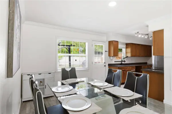 214 N THOMPSON RD, Apopka, FL 32703