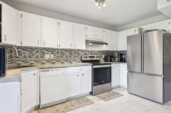 6924 WOODLAKE #104, Orlando, FL 32810