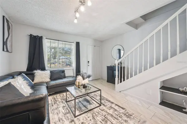 6924 WOODLAKE #104, Orlando, FL 32810