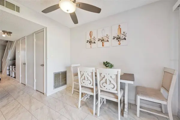 6924 WOODLAKE #104, Orlando, FL 32810