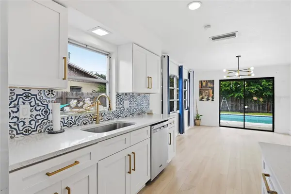 835 MARLOWE, Orlando, FL 32809