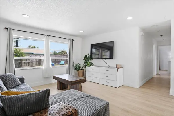 835 MARLOWE, Orlando, FL 32809