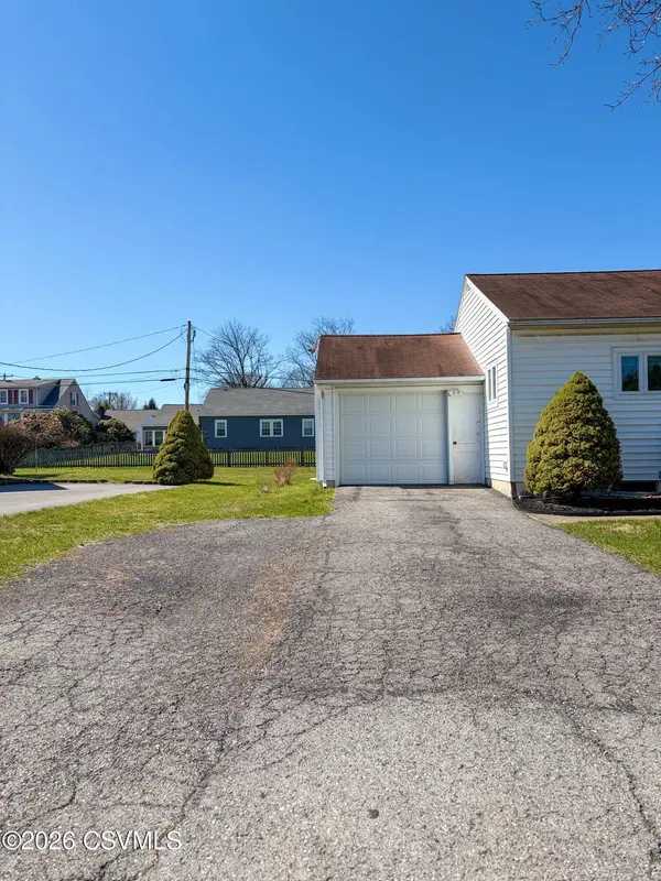 621 MATLACK AVE, Lewisburg, PA 17837