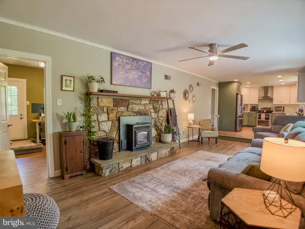 451 HAWTHORNE DR, Lewisburg, PA 17837