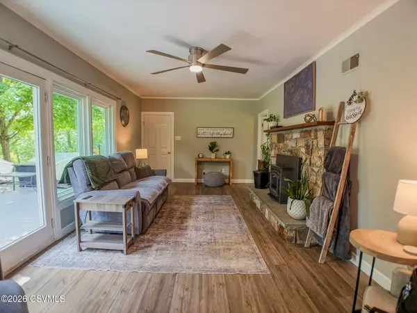 451 HAWTHORNE DR, Lewisburg, PA 17837