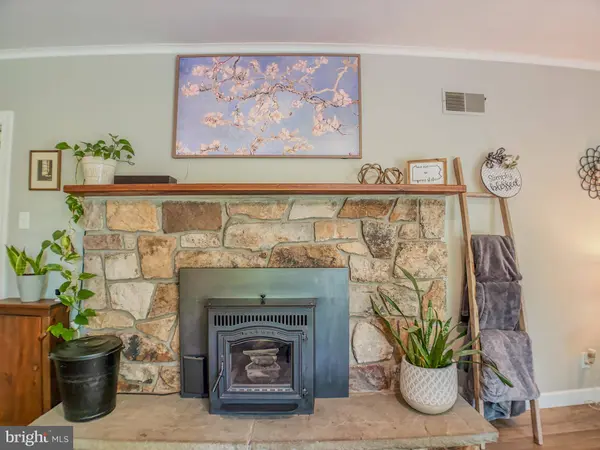 451 HAWTHORNE DR, Lewisburg, PA 17837