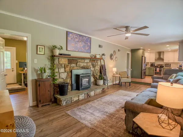 451 HAWTHORNE DR, Lewisburg, PA 17837