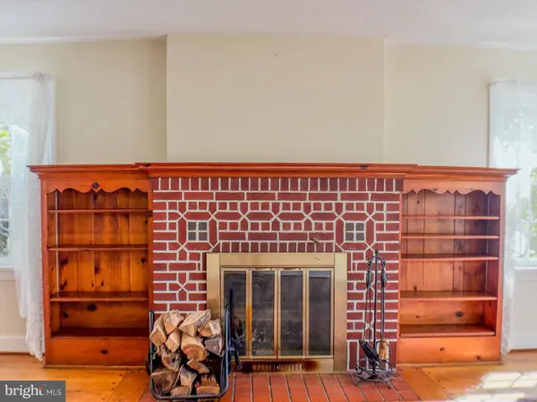 2327 FAIRVIEW TER, Williamsport, PA 17701