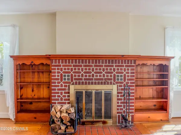 2327 FAIRVIEW TER, Williamsport, PA 17701