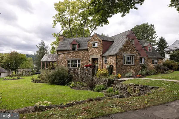 447 ORANGE ST, Northumberland, PA 17857
