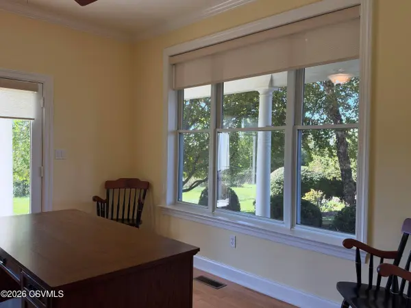 151 COUNTRY HILL RD, Lewisburg, PA 17837