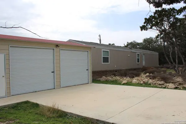 846 Inglewood Dr, Canyon Lake, TX 78133