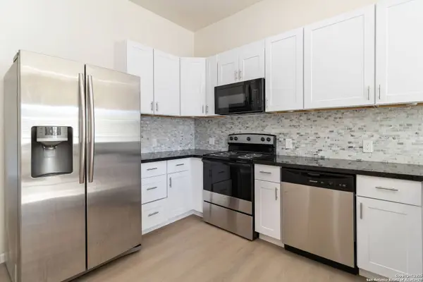 324 ridgerock UNIT 1, Canyon Lake, TX 78133