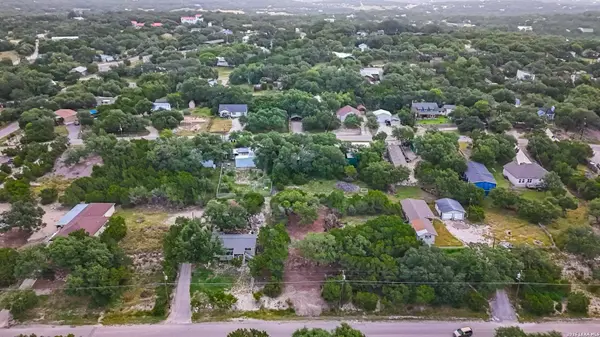 1091 Rotherman, Canyon Lake, TX 78133