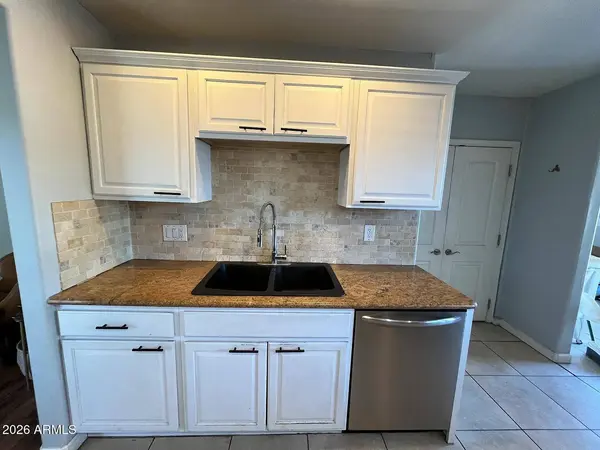 1010 E SHERIDAN Street, Phoenix, AZ 85006