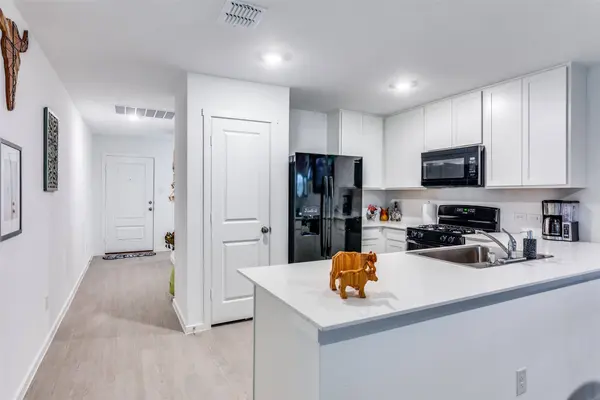 1660 Stellar Sea LN, Fort Worth, TX 76140