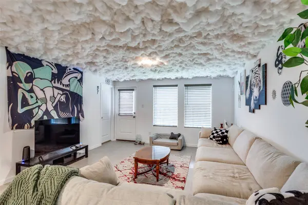 1660 Stellar Sea LN, Fort Worth, TX 76140