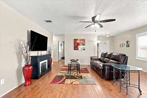 2036 Moonlight TRL, Heartland, TX 75126