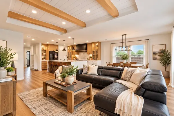 2220 Village Creek LN