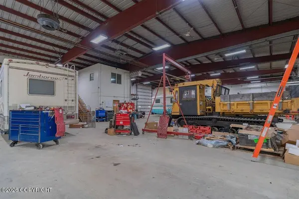 1285 Queens WAY, Fairbanks, AK 99701