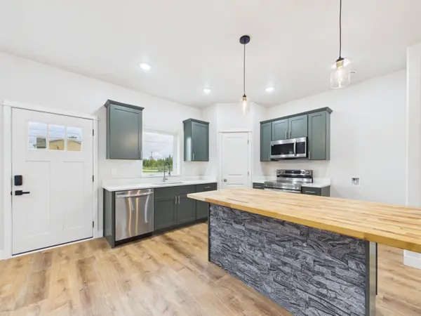 2807 W FIRST AVENUE, North Pole, AK 99705