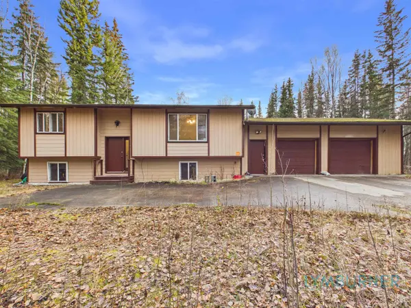 3025 VICTORIA CIRCLE, North Pole, AK 99705