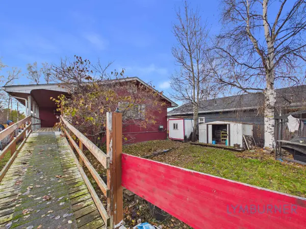 1221 THIRD AVENUE 1220 Fourth Ave
